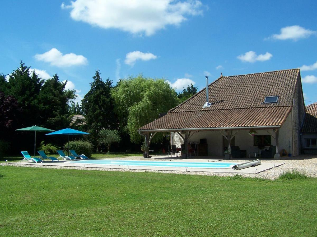 Chez Jousseaume Chambre D'Hotes Et Gites Saint-Ciers-Champagne المظهر الخارجي الصورة