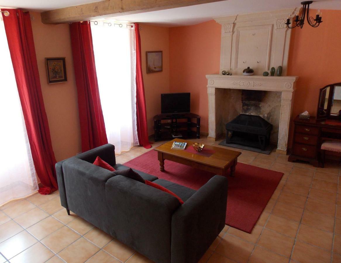 Chez Jousseaume Chambre D'Hotes Et Gites Saint-Ciers-Champagne المظهر الخارجي الصورة